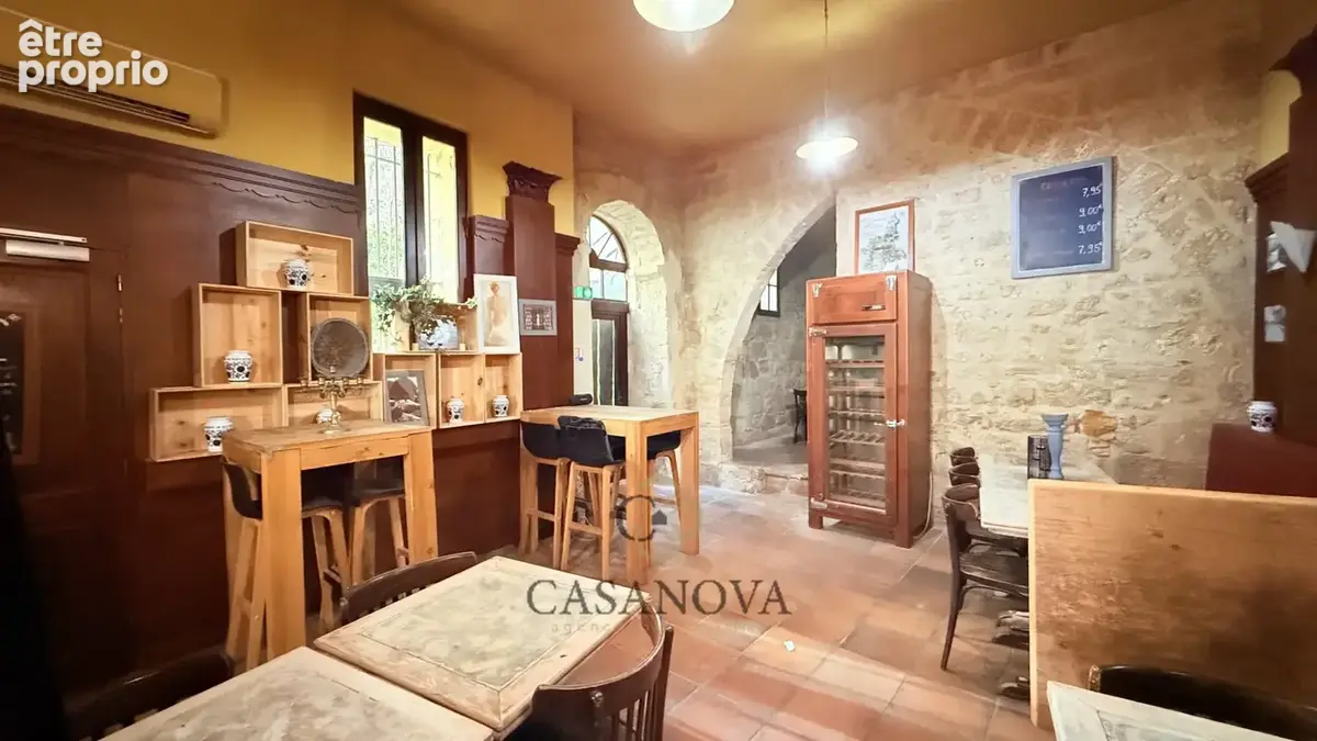 Restaurant d'inspiration italienne de 155 m² avec terrasse au cur de l'Écusson - photo 5