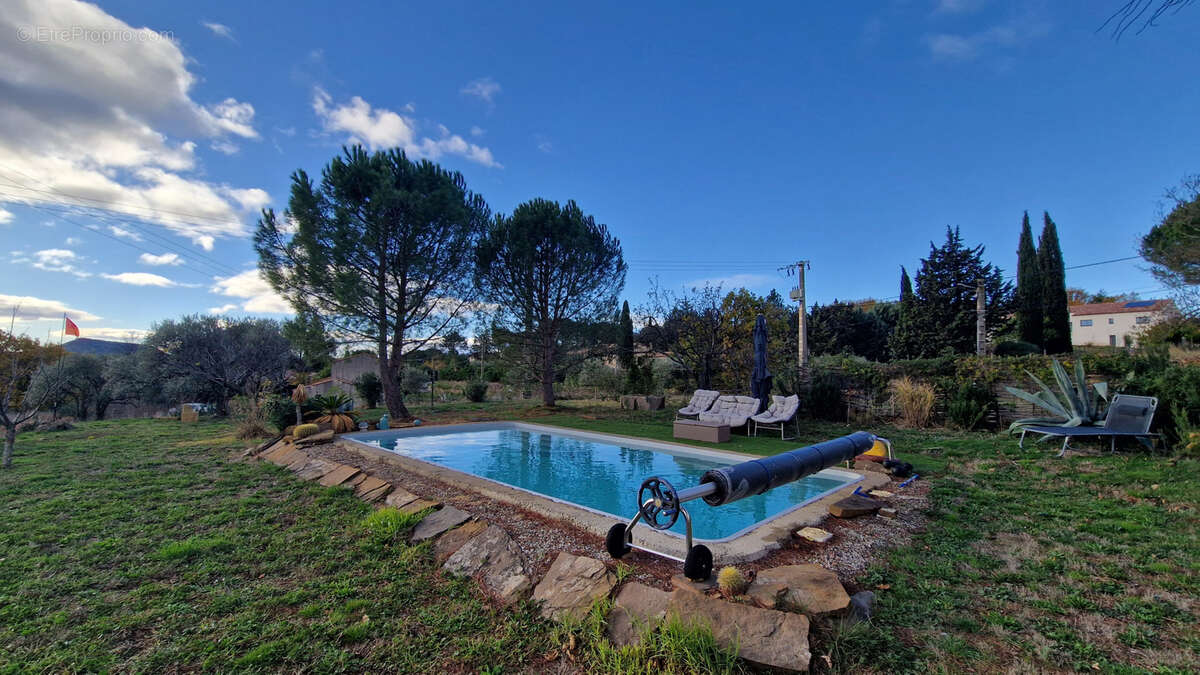 Maison à SAINT-JEAN-DE-LA-BLAQUIERE