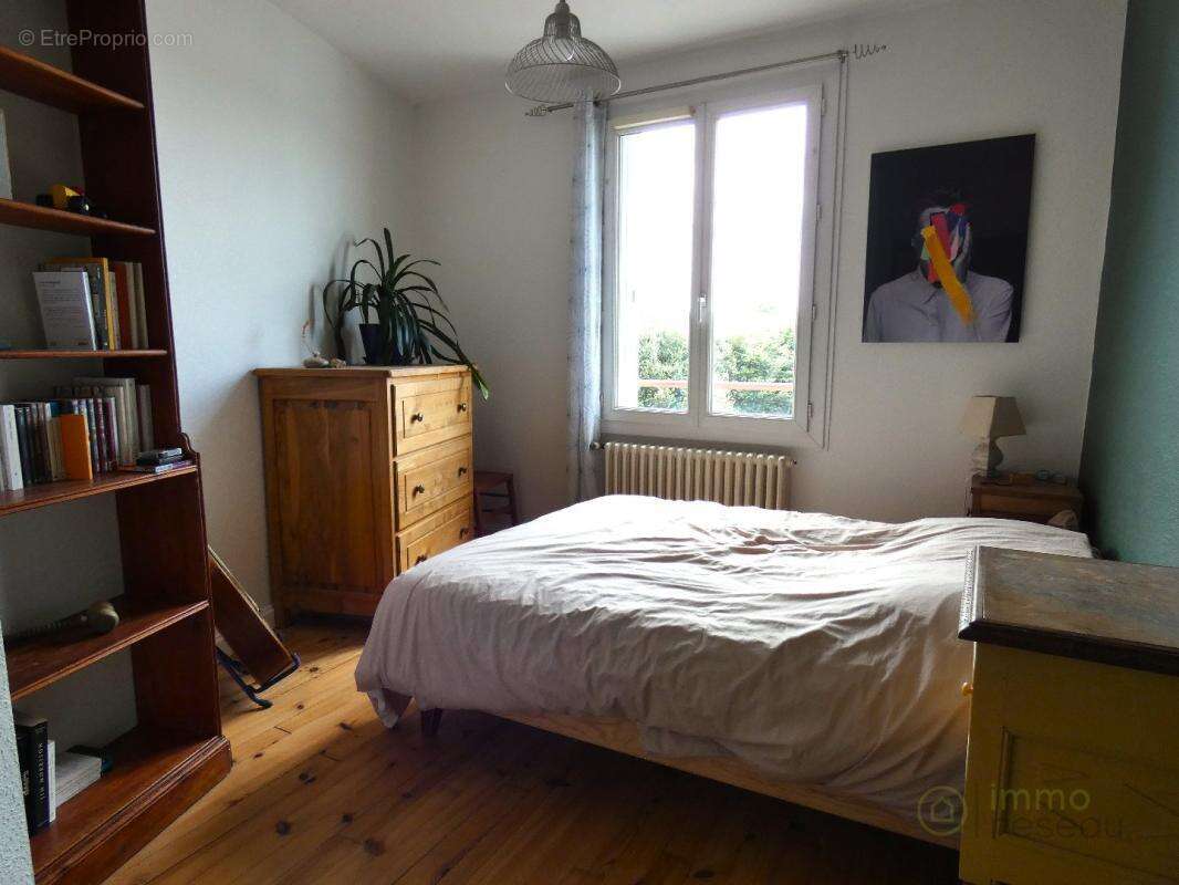 Maison 100 m² à Guingamp  - photo 9