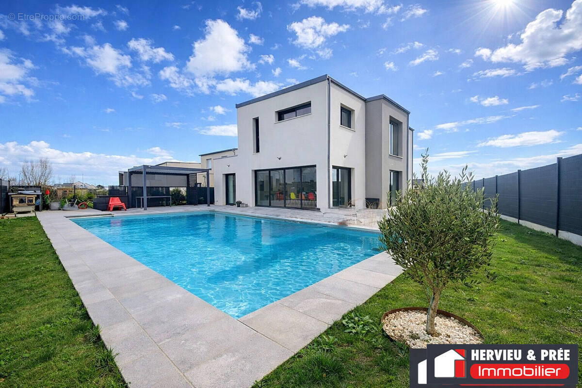 Maison à COURSEULLES-SUR-MER