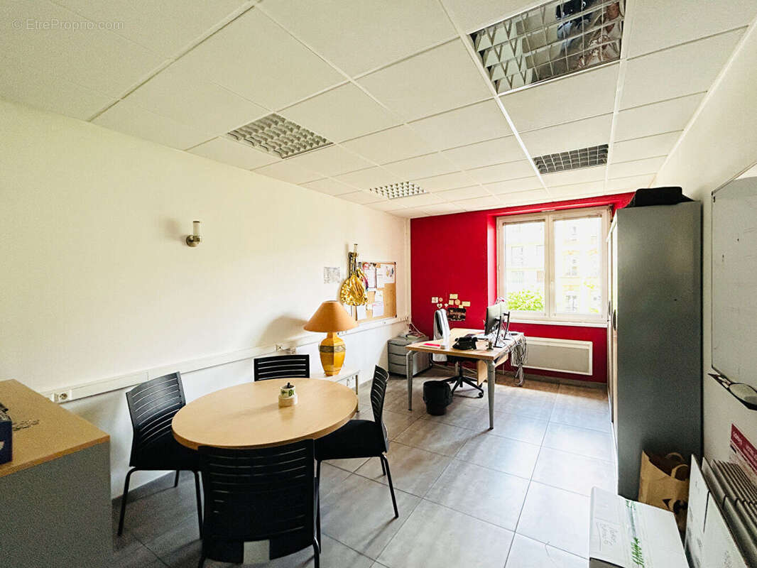 Commerce à SAINT-DIE-DES-VOSGES