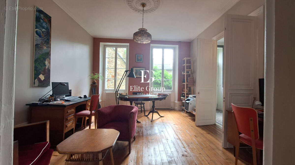 Maison à CHATEAUNEUF-SUR-CHARENTE