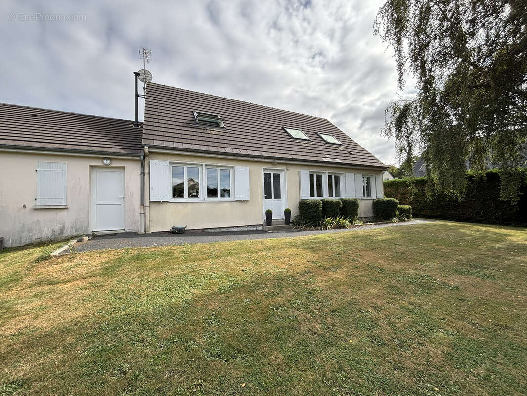 Maison à SAINT-VIGOR-LE-GRAND