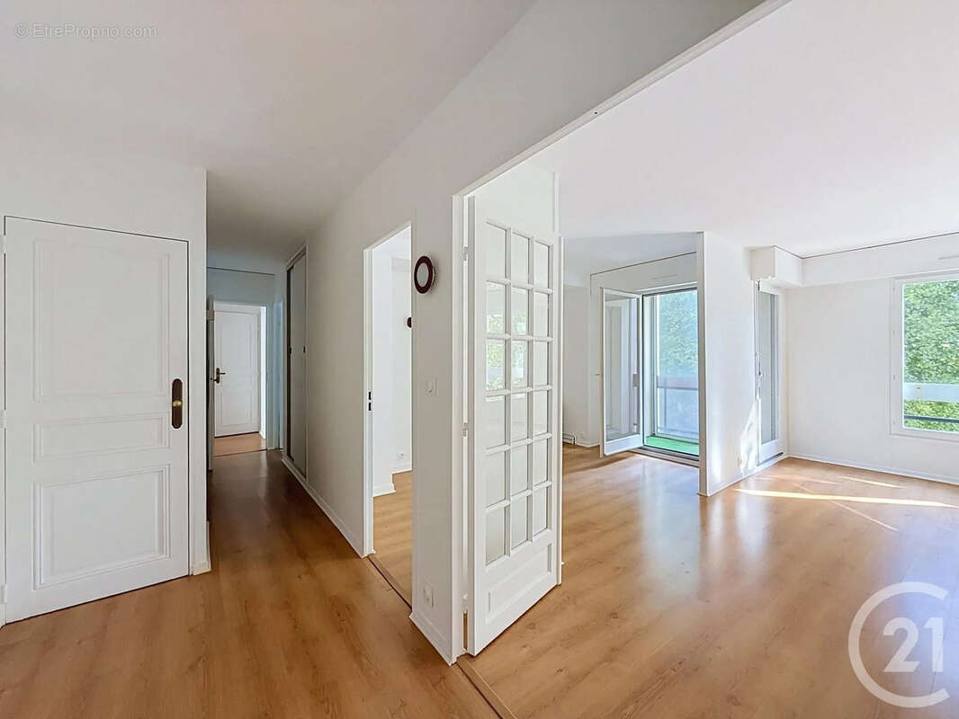 Appartement 92 m² à Avon  - photo 6