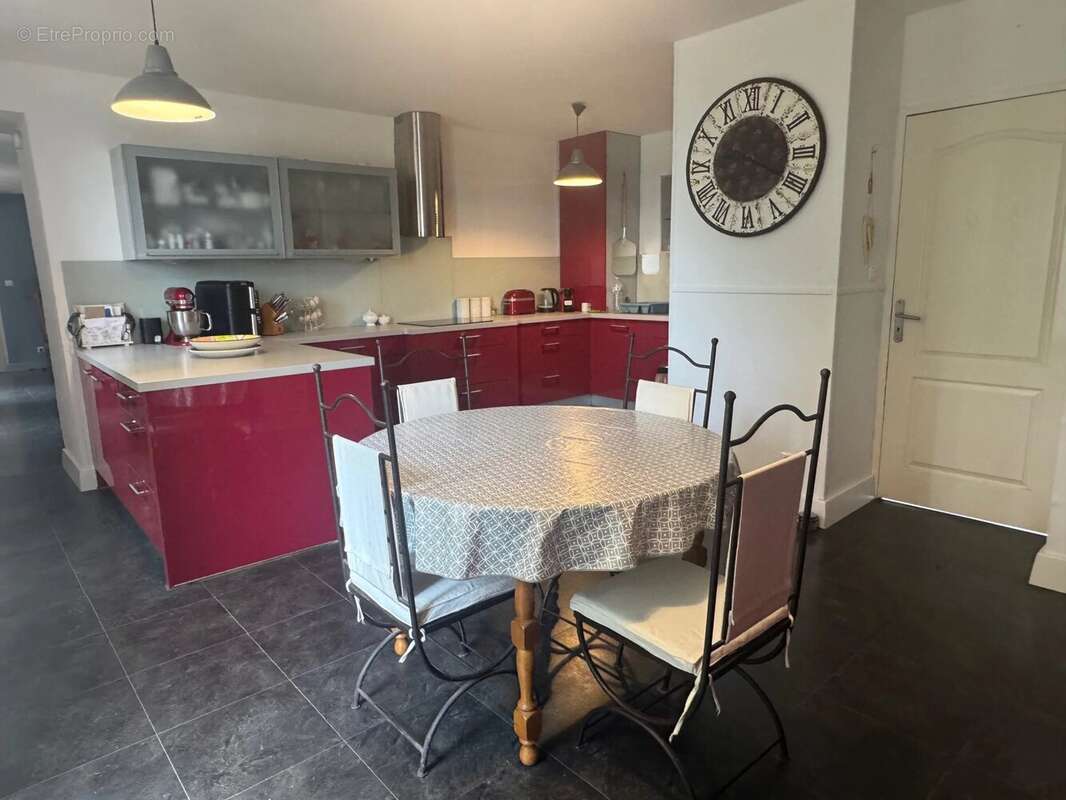 Maison à AVAILLES-LIMOUZINE