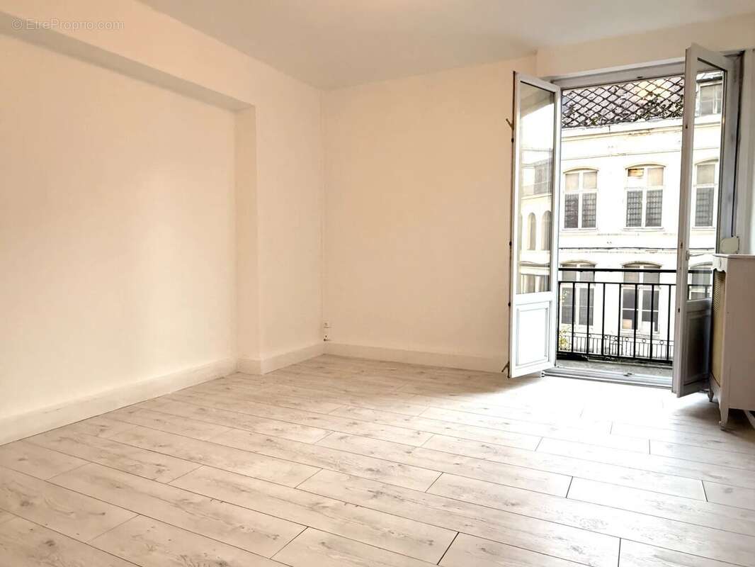 Appartement à VALENCIENNES