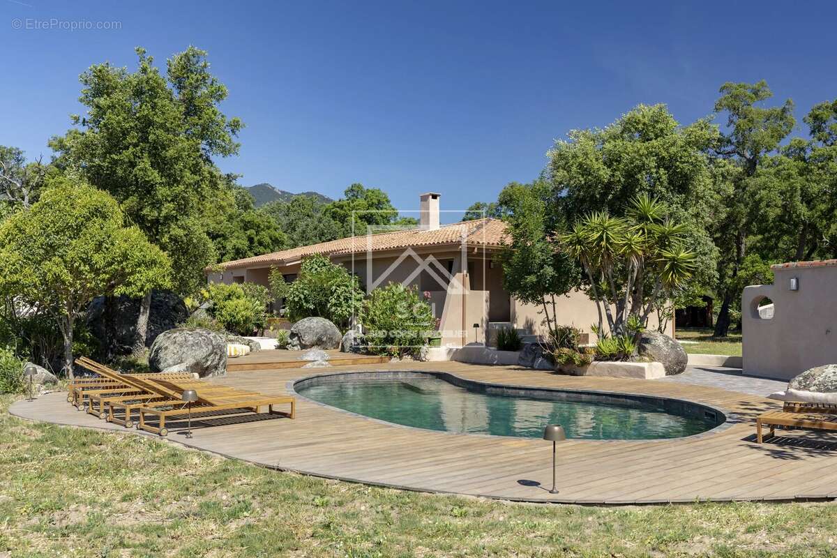 Maison à PORTO-VECCHIO
