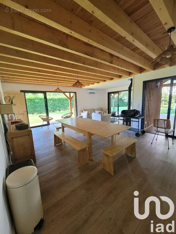 Photo 3 - Maison à SAINT-JULIEN-EN-BORN