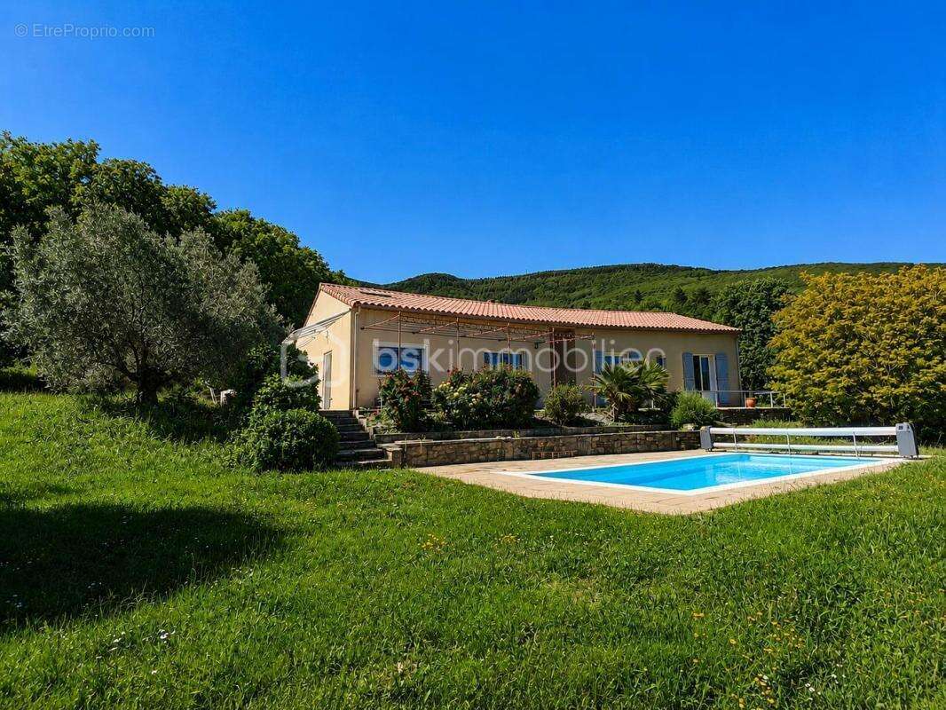 Villa d’architecte au cœur de la nature avec vue sur les montagnes - photo 4
