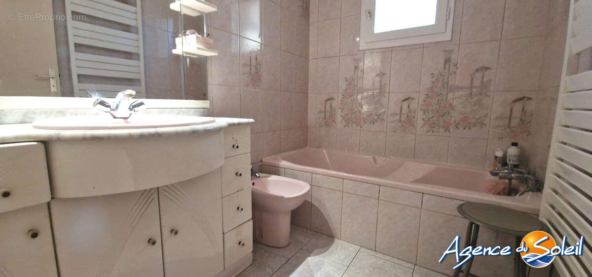 Maison 84 m² à Sainte-Marie  - photo 7