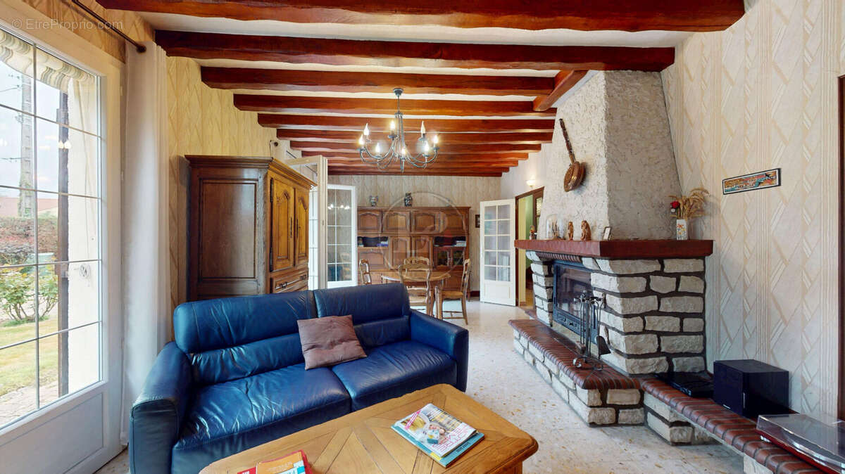 Maison à LA COUTURE-BOUSSEY