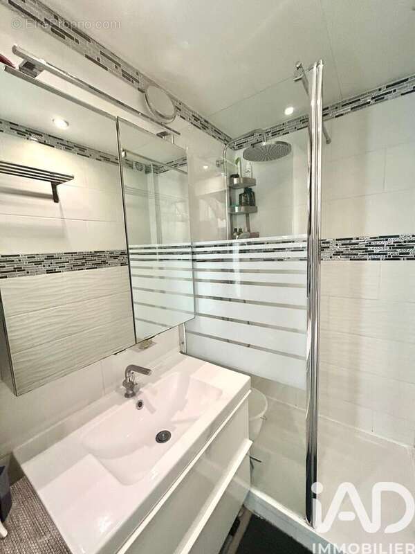 Photo 8 - Appartement à PIERRE-BENITE