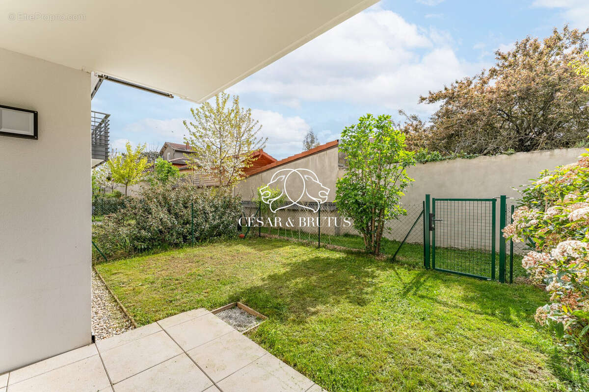 Appartement à MIRIBEL