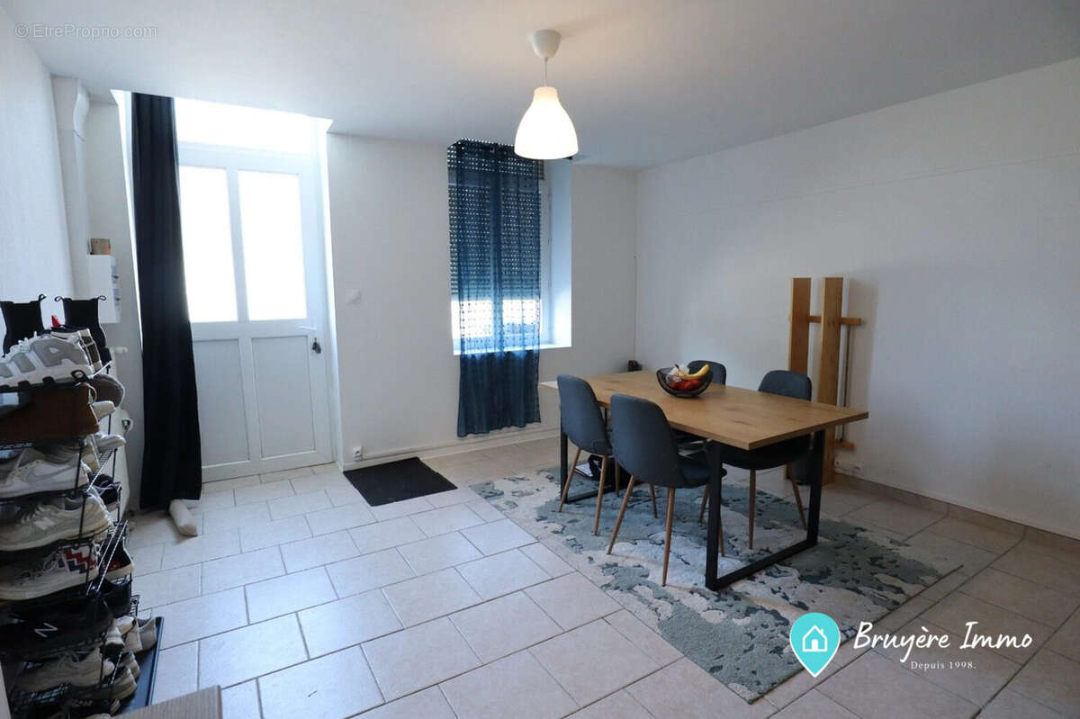 Appartement à FOURMIES