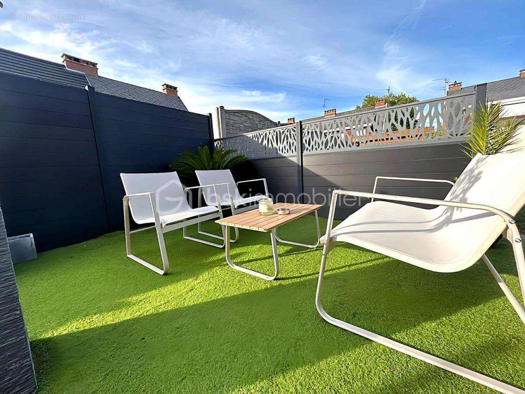 Maison à NEUVILLE-SUR-ESCAUT