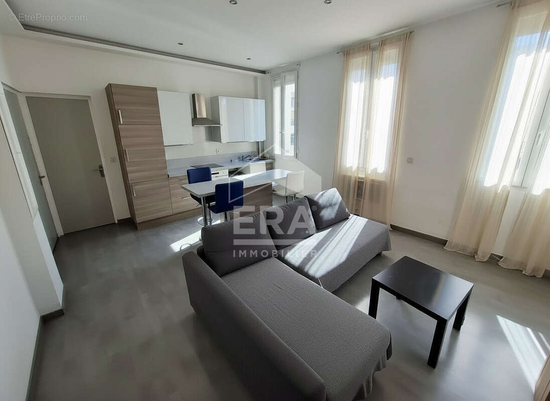 Appartement à MARSEILLE-5E