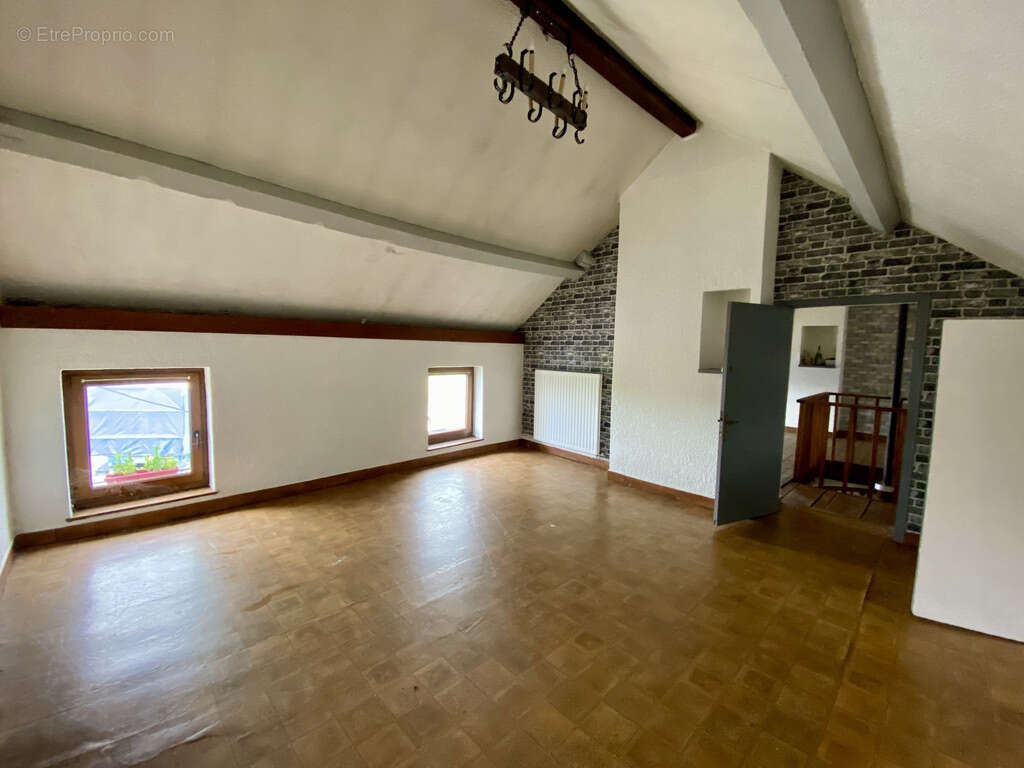 Appartement à FEIGNIES