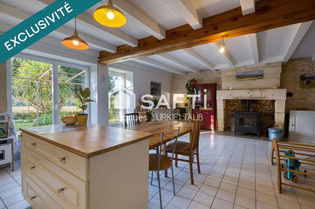 Photo 3 - Maison à SAINT-PORCHAIRE