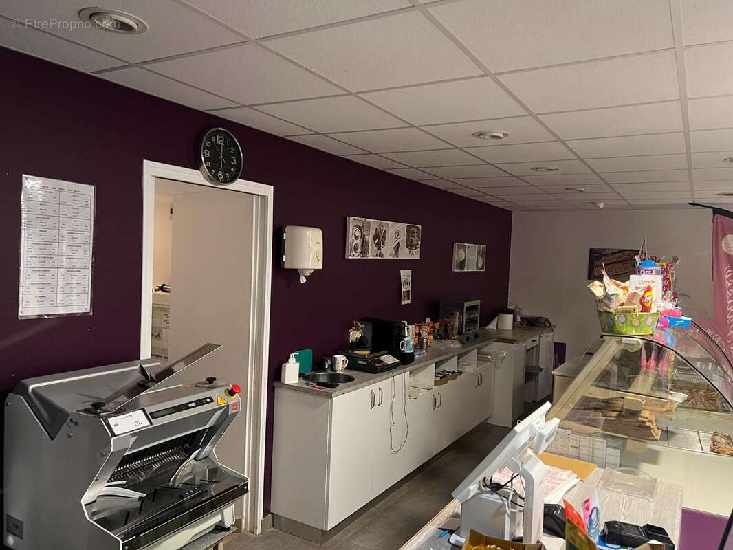 Photo 3 - Commerce à SEVERAC