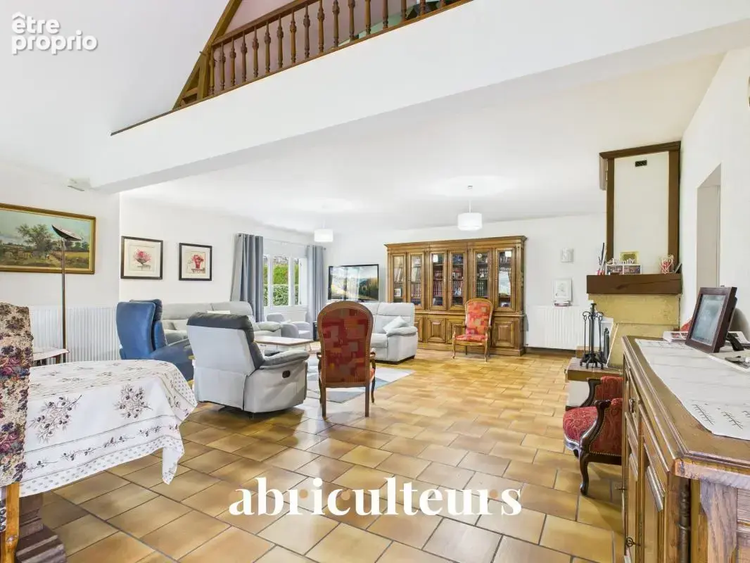 Maison avec parc arboré de 260 m² en vente à Ruaudin  (72230) - photo 15