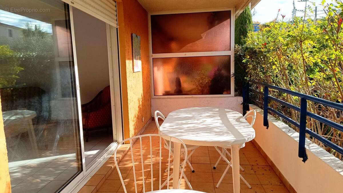 Appartement à SIX-FOURS-LES-PLAGES