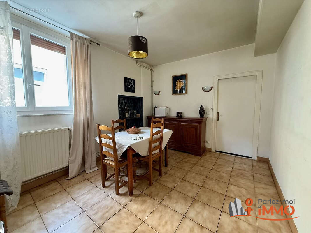 Maison 98 m² à Saint-Etienne  - photo 4