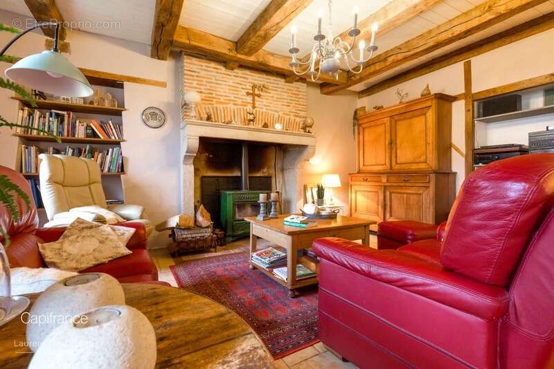 Maison à LAMARCHE-SUR-SAONE