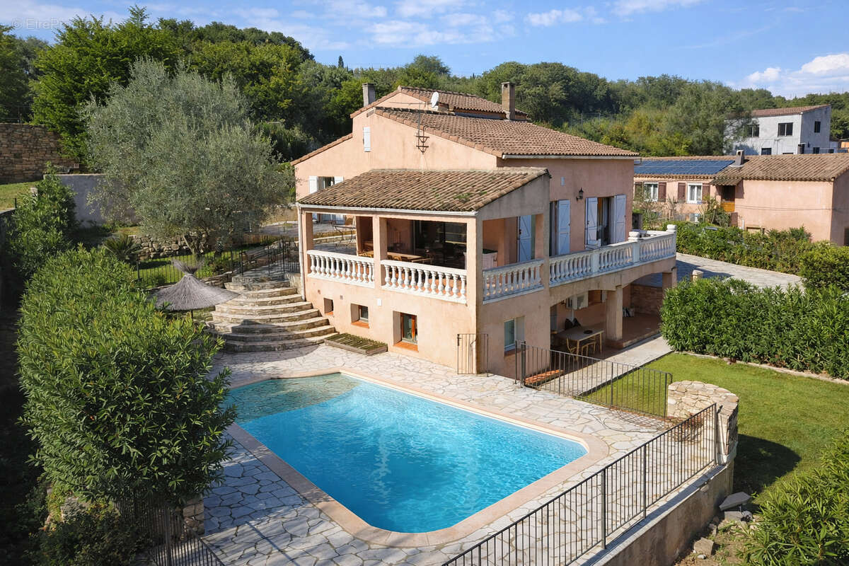 Maison à SOLLIES-TOUCAS