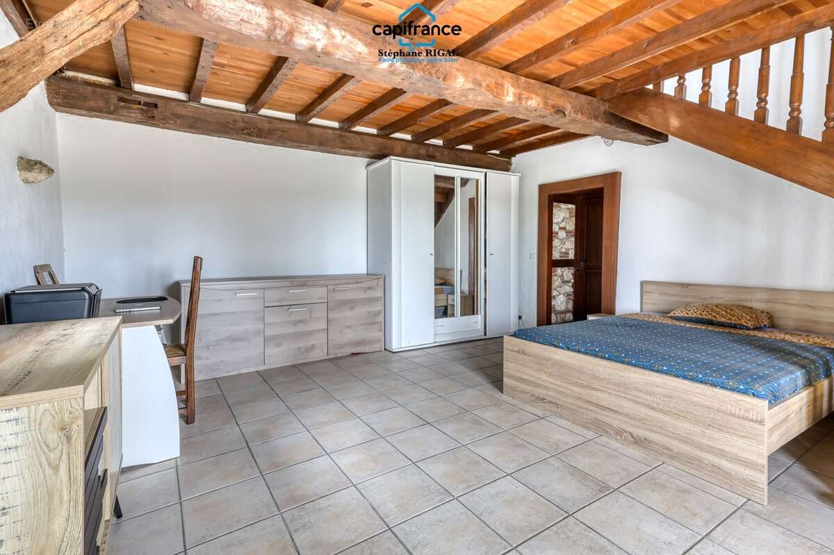 Propriete à vendre 5 pièces PUJOLS (47) Maison de 135m2 sur 6144m2 de terrain et piscine - photo 21