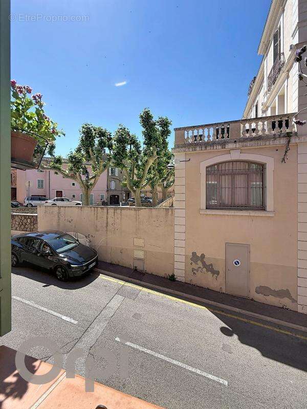 Maison à LE MUY