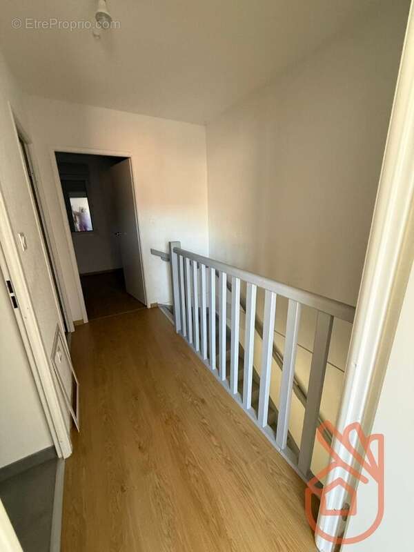 Muret maison t3 2 niveaux dans residence + 2 parkings - photo 7