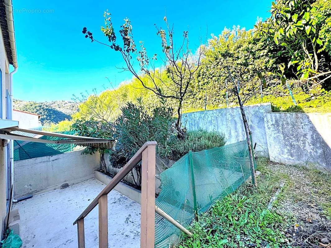 Appartement à PEGOMAS