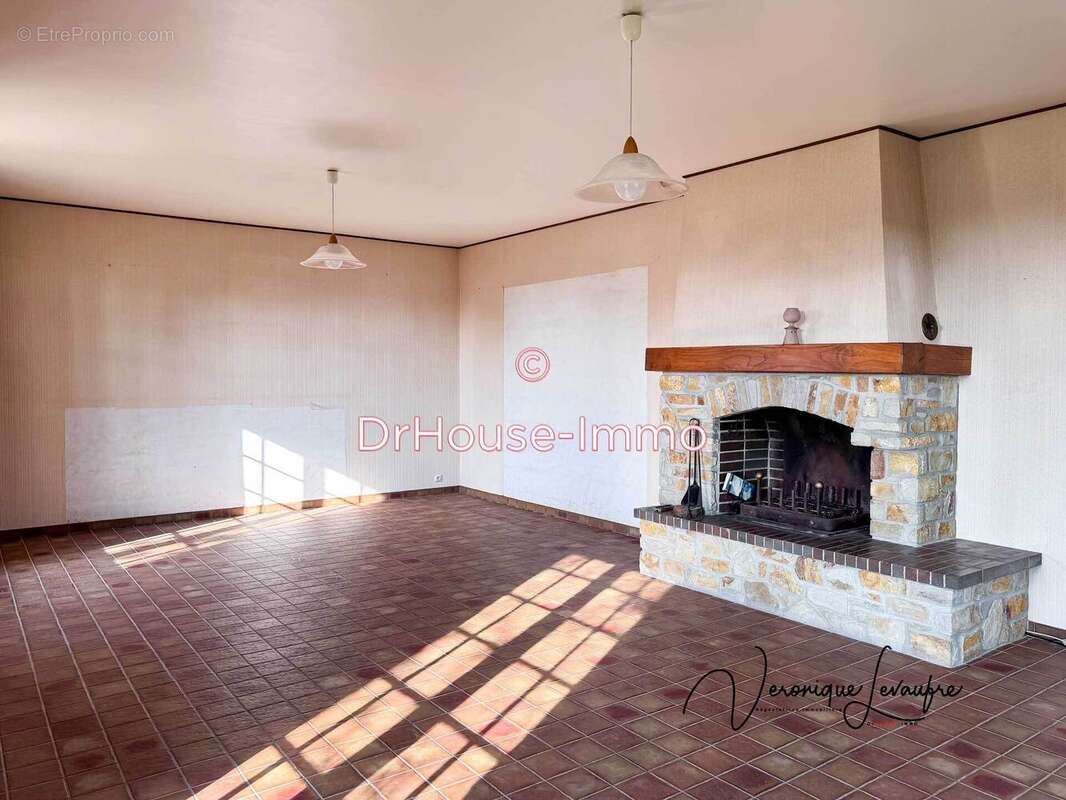 Maison à SAINT-GERMAIN-SUR-AY