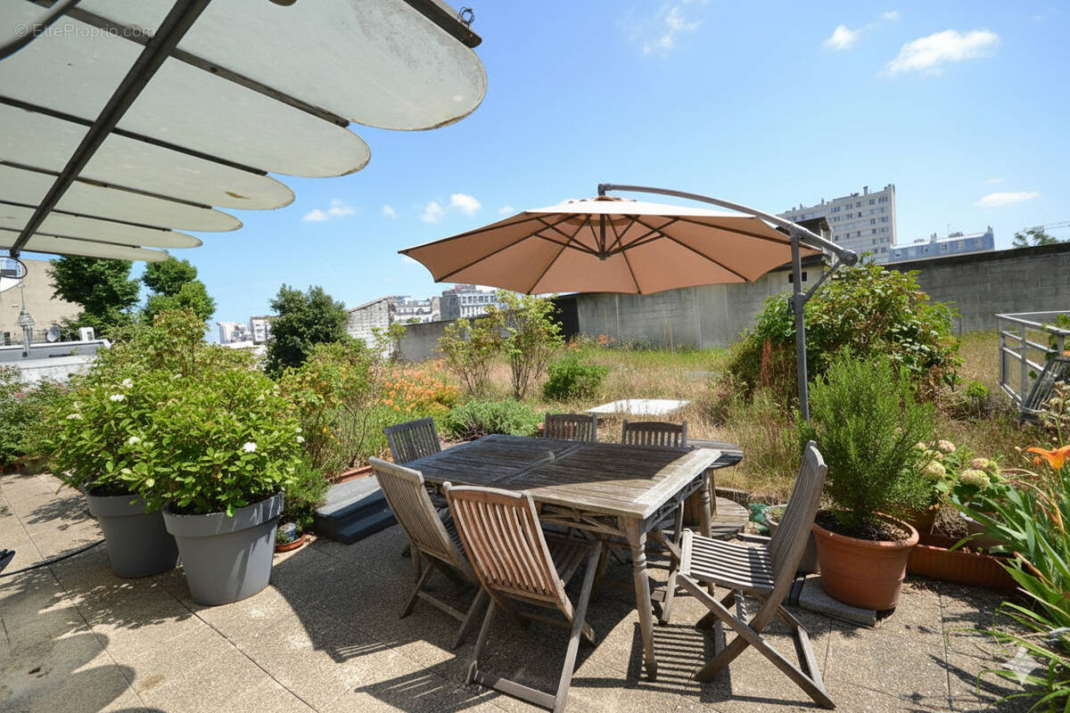 Appartement à PARIS-18E