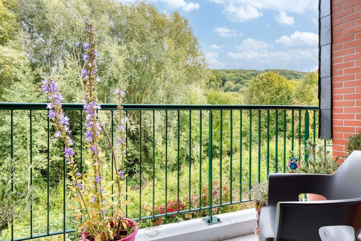 Appartement à LA RIVIERE-SAINT-SAUVEUR