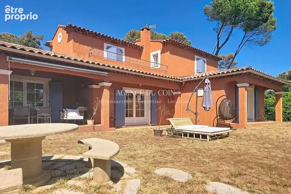 Maison à LORGUES