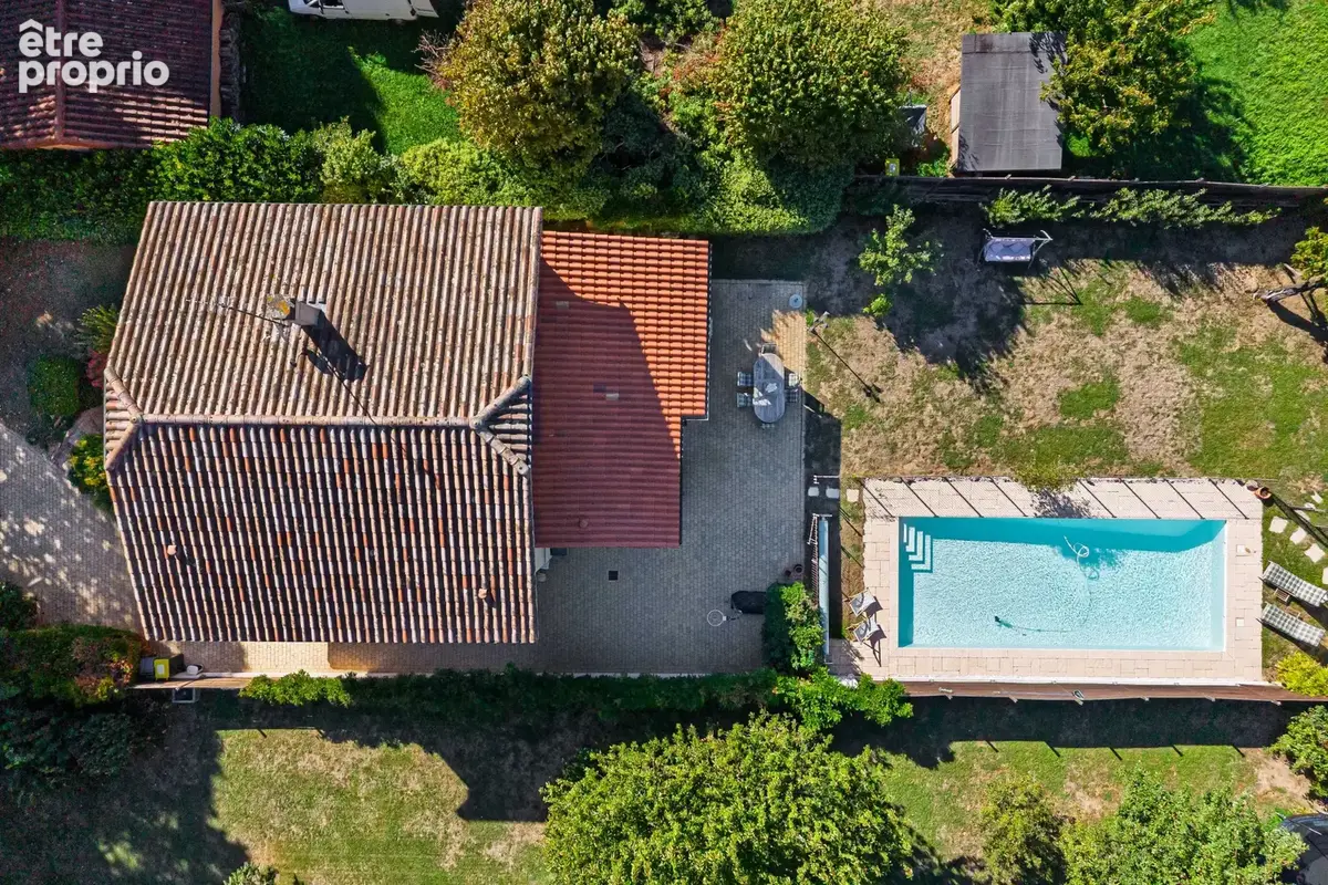 Maison à FLEURIEU-SUR-SAONE