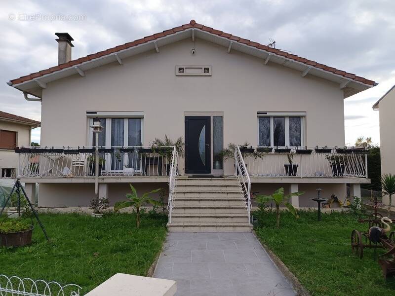 Maison à AIRE-SUR-L&#039;ADOUR