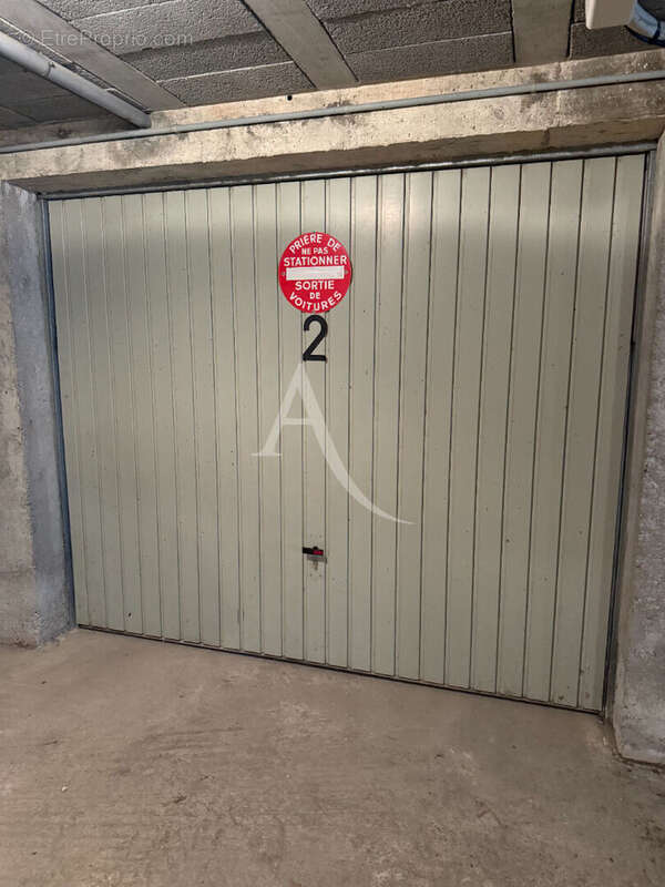 Parking à SAINT-GILLES-CROIX-DE-VIE