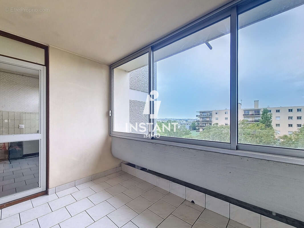 Loggia 9m² - Appartement à MAISONS-ALFORT