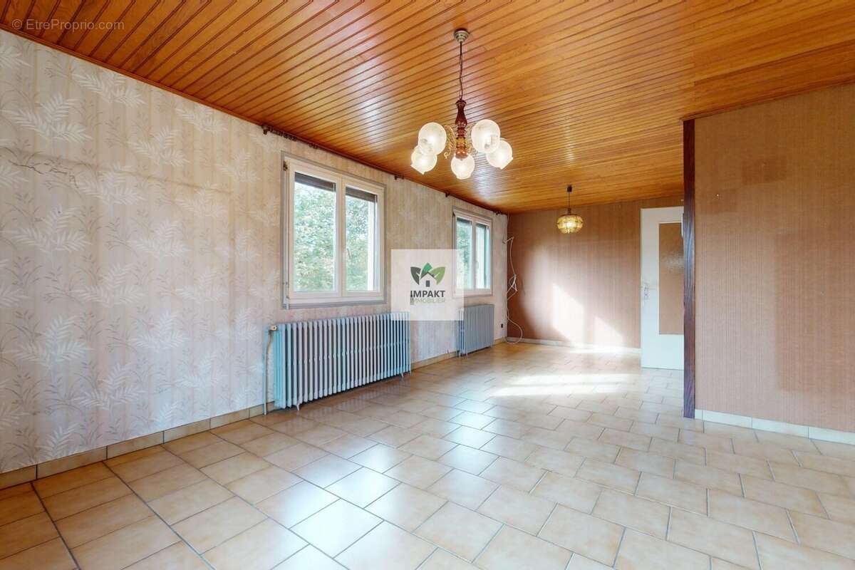 Maison à EVETTE-SALBERT