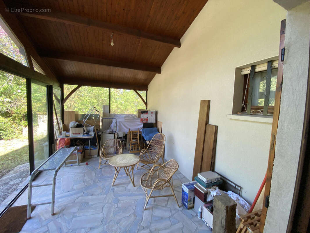 véranda - Maison à AUBETERRE-SUR-DRONNE