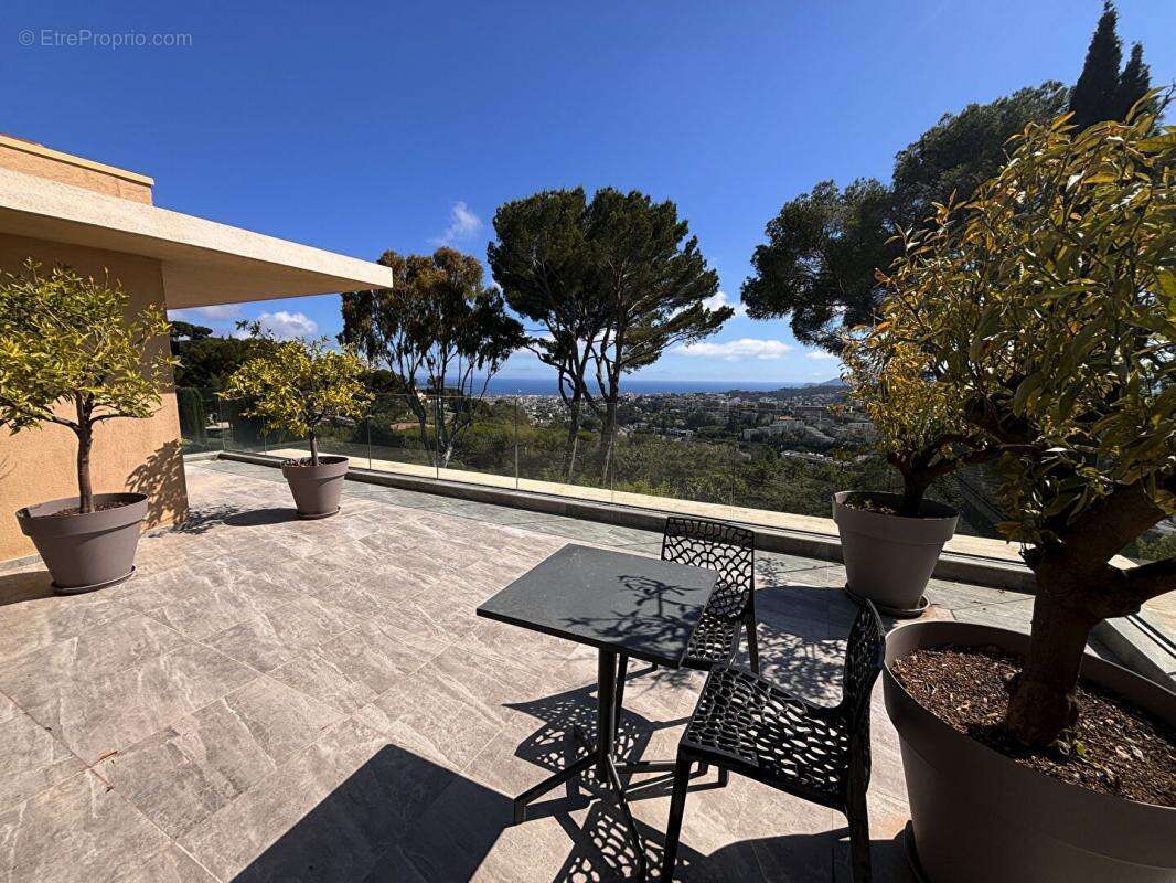 Maison à MOUGINS