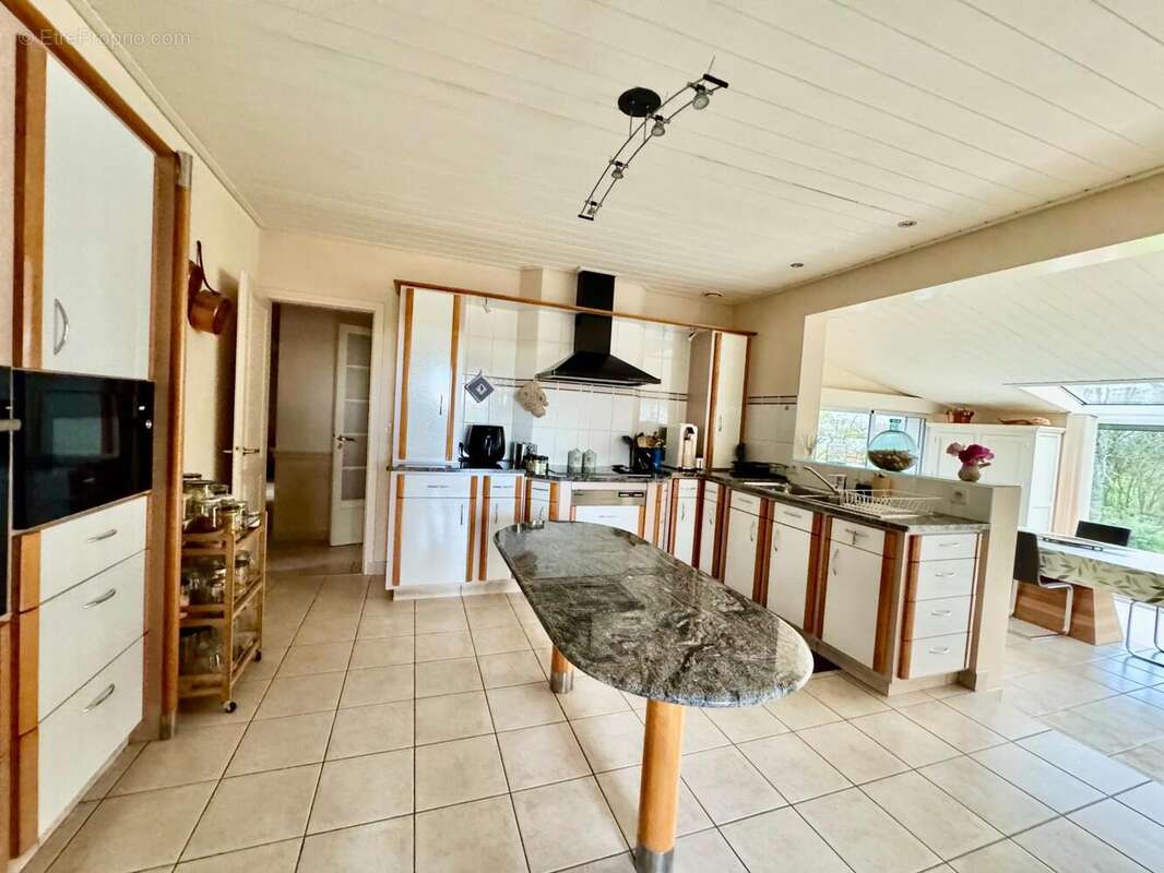 Photo 4 - Maison à LE PERRIER