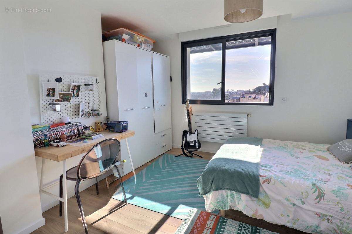 Maison à LE PLESSIS-ROBINSON