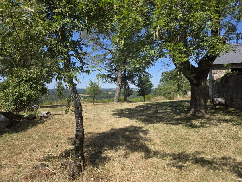 Maison à SAINT-GEORGES-DE-MONS