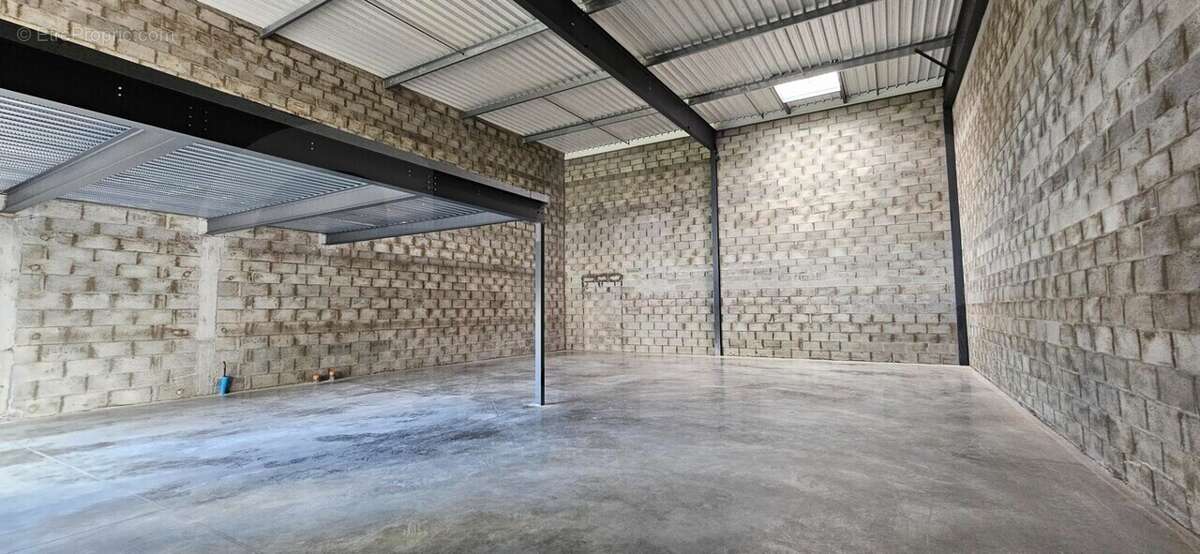 Autre à MONTAUBAN-DE-BRETAGNE