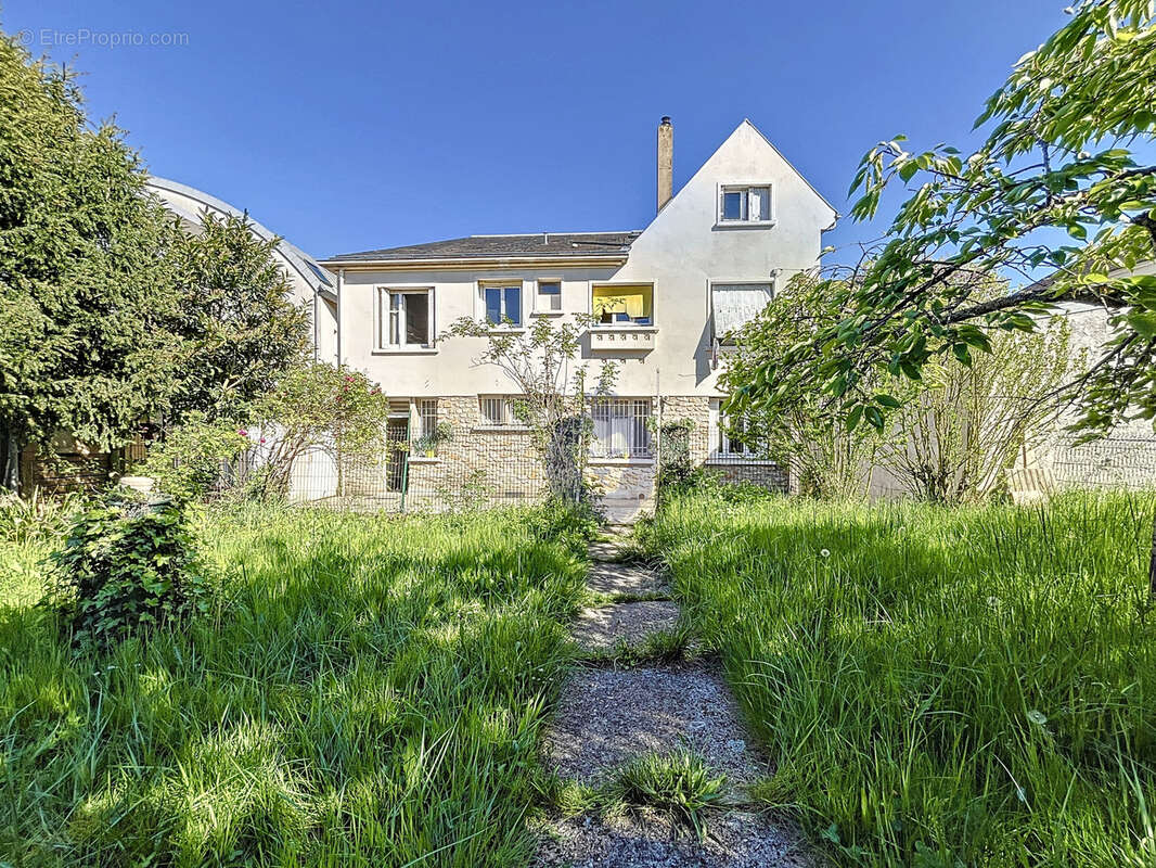 Maison à MELUN