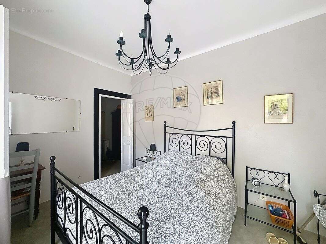 Maison à SAINT-FELIX-DE-PALLIERES