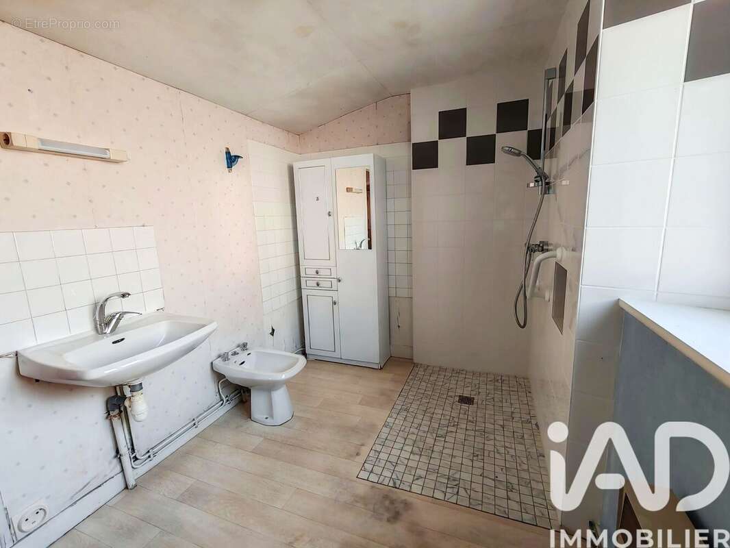 Photo 9 - Maison à CERNUSSON